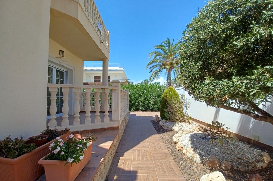 Villa in Cabo Roig