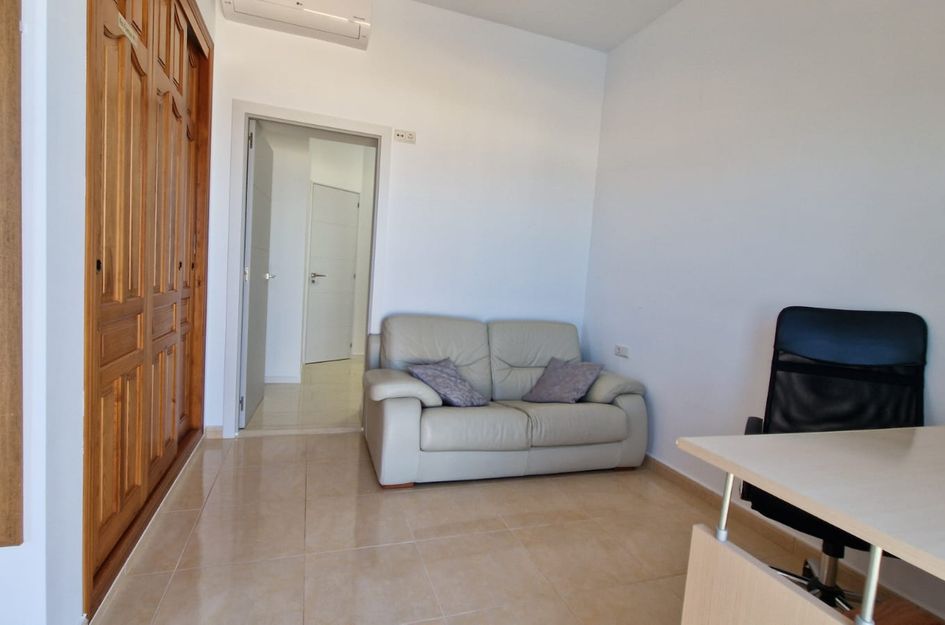 Villa in Cumbre del Sol