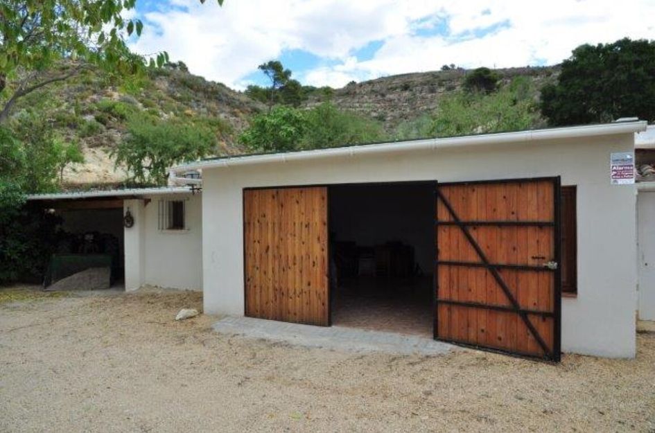 Finca in Torremanzanas / La Torre de les Maçanes
