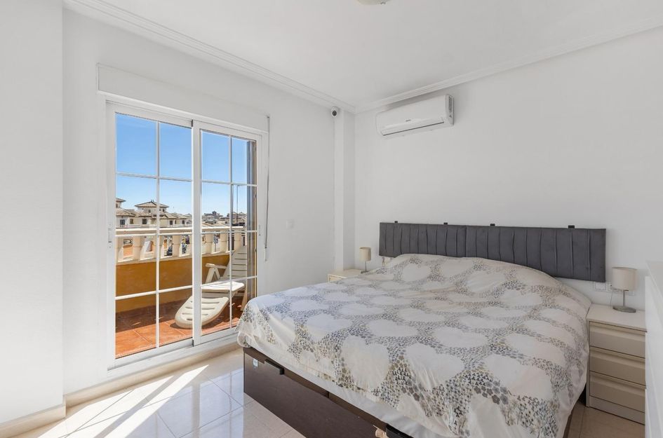 Halfvrijstaand in Dehesa de Campoamor