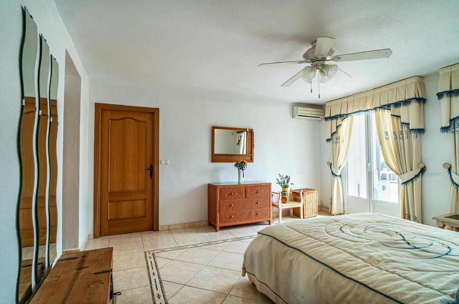 Villa in Desamparados