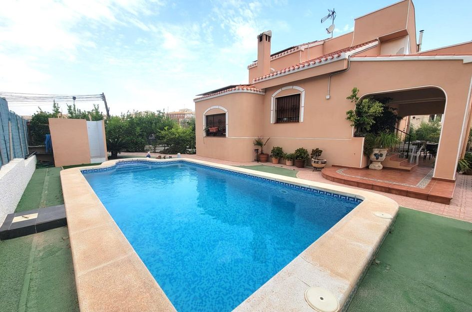 Villa in Torrevieja