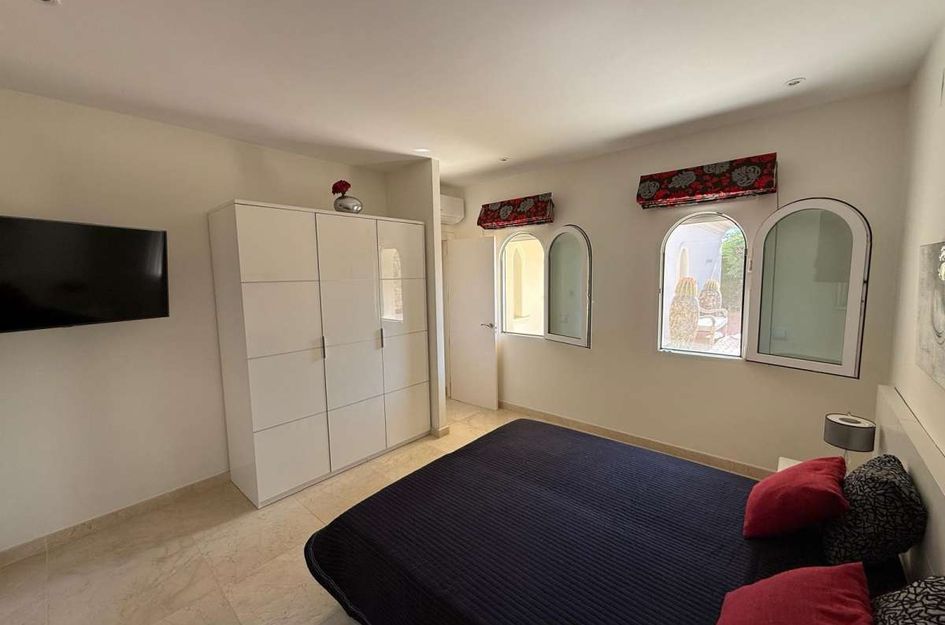 Villa in Cumbre del Sol