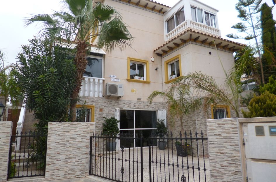 Villa in Orihuela Costa