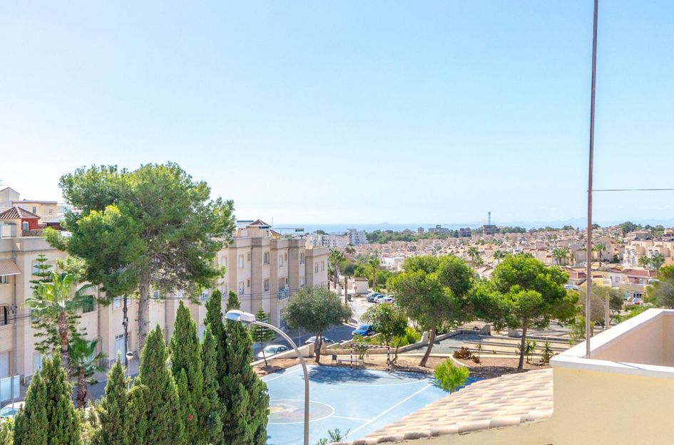 Huis in Res. Las Filipinas