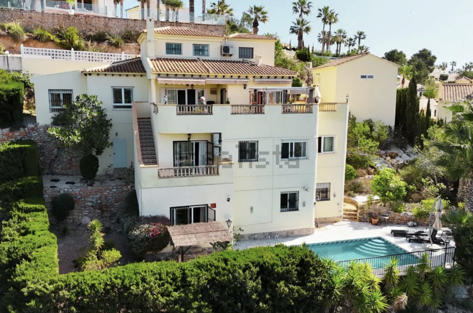 Villa in Villamartin