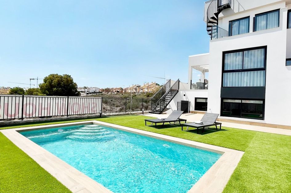 Villa in Castillo de Montemar