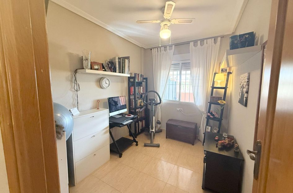 Halfvrijstaand in Torrevieja