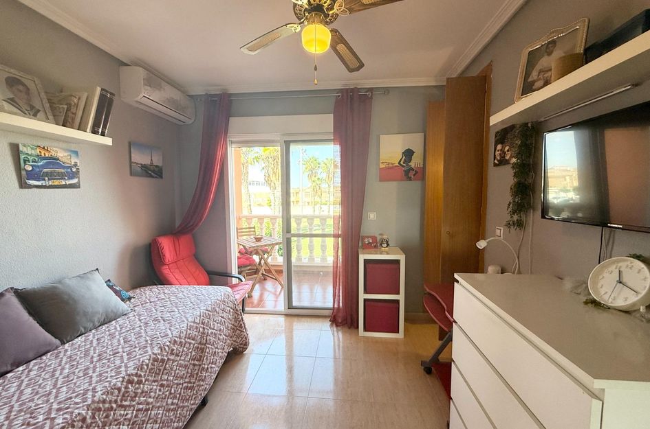 Halfvrijstaand in Torrevieja