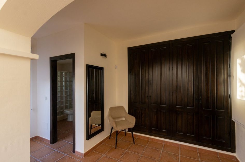 Halfvrijstaand in Valladolises y Lo Jurado