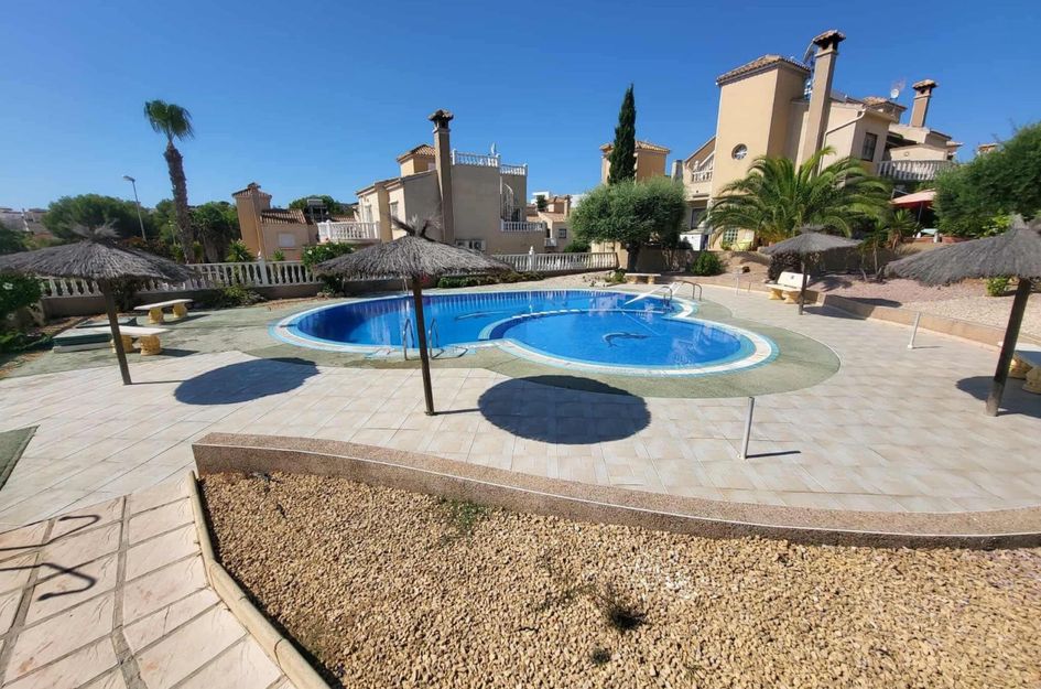 Villa in Res. Las Filipinas