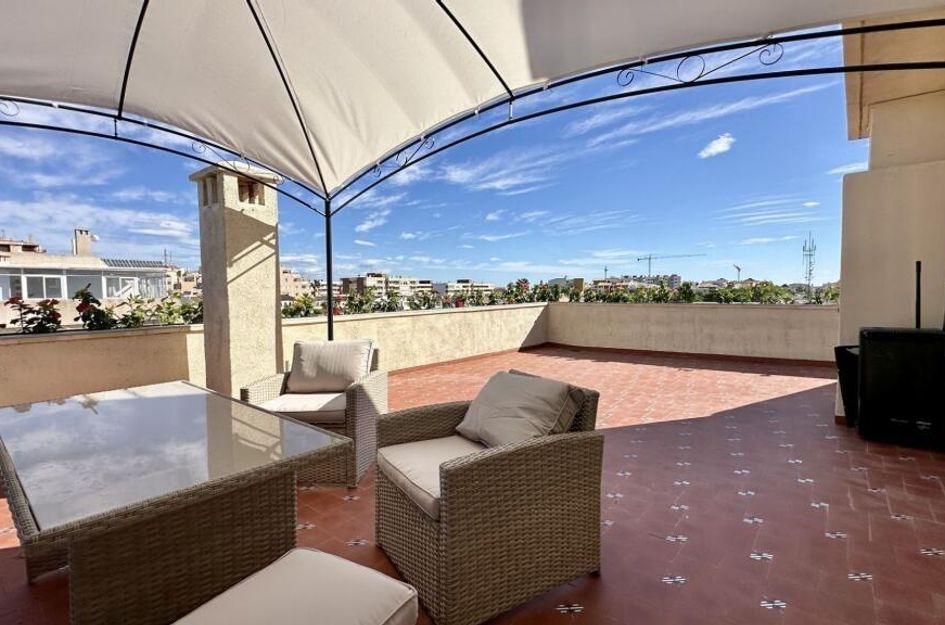 Penthouse in Punta Prima