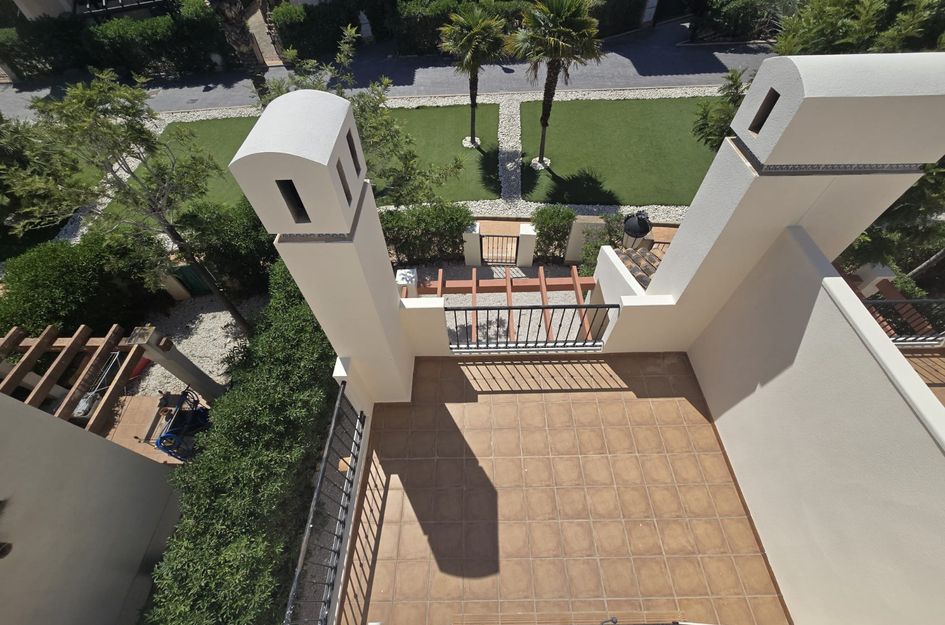 Duplex in Castillo de Montemar