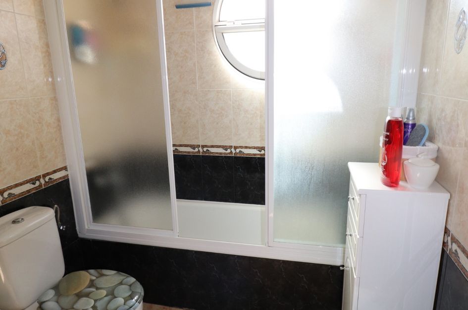 Huis in Res. Las Filipinas