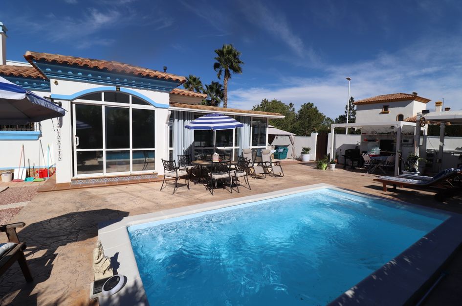 Villa in El Fondó de les Neus