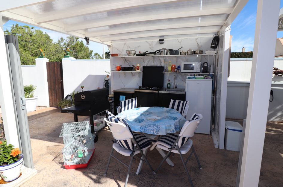 Villa in El Fondó de les Neus