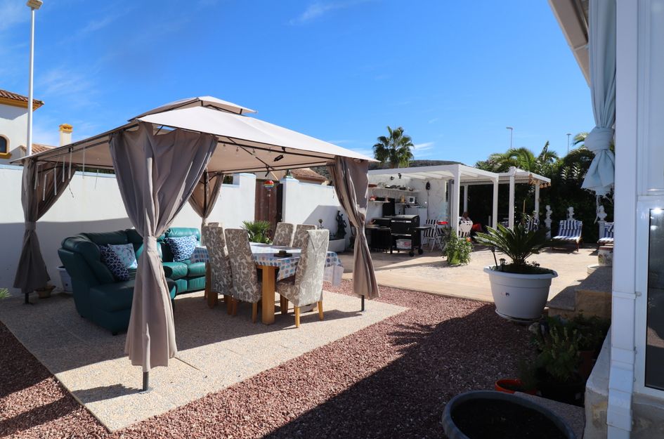 Villa in El Fondó de les Neus