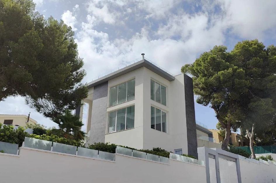 Villa in Punta Prima