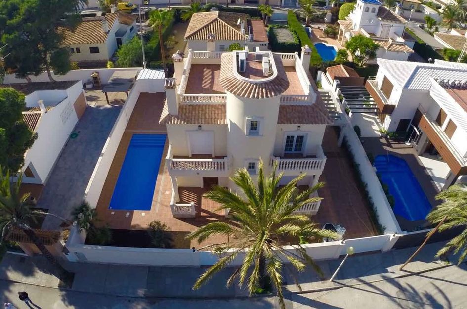 Villa in Cabo Roig