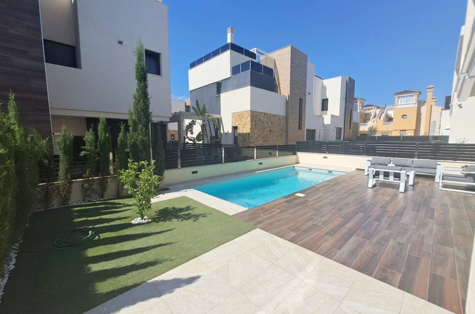 Villa in Monte Zenia