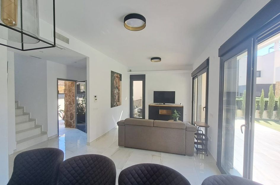 Villa in Monte Zenia