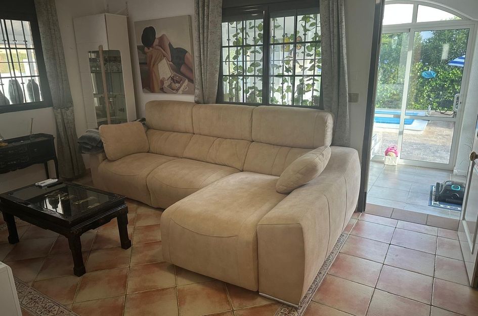 Villa in El Fondó de les Neus