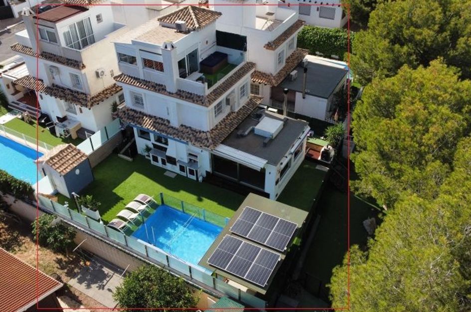 Villa in Orihuela Costa