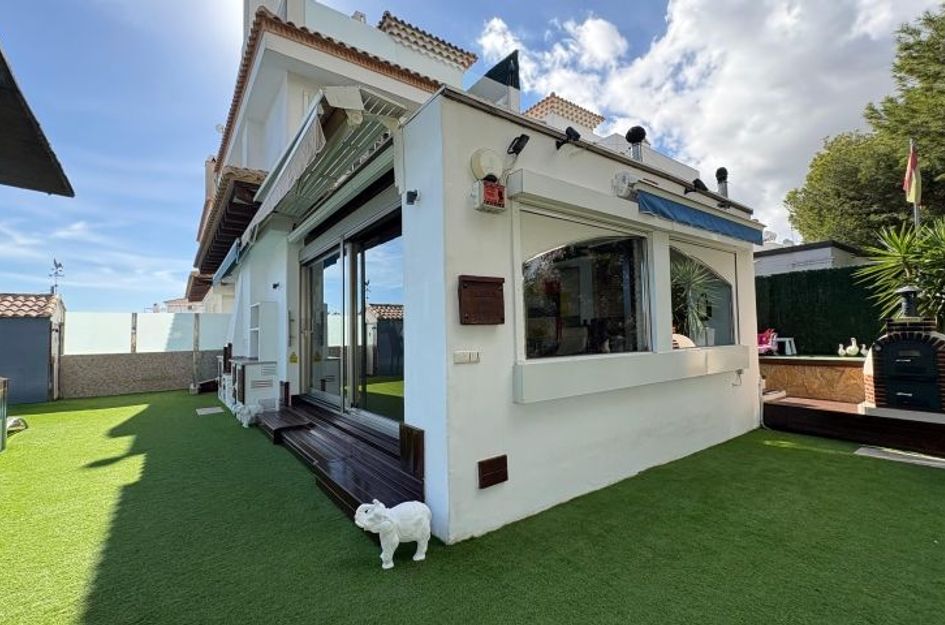 Villa in Orihuela Costa