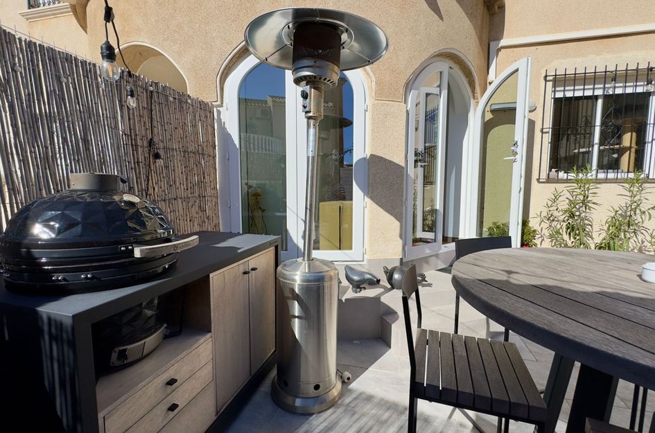 Villa in Res. Las Filipinas