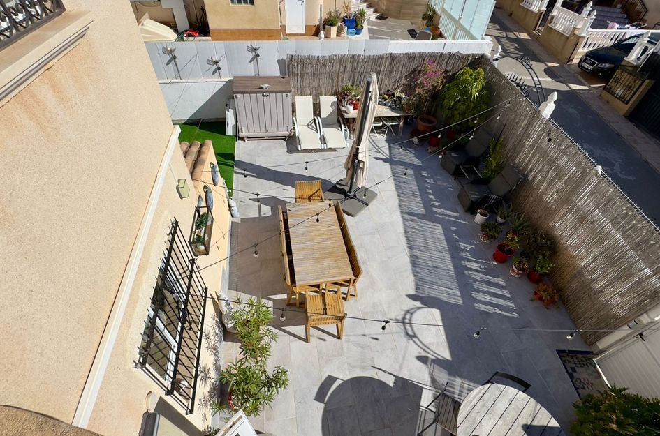 Villa in Res. Las Filipinas