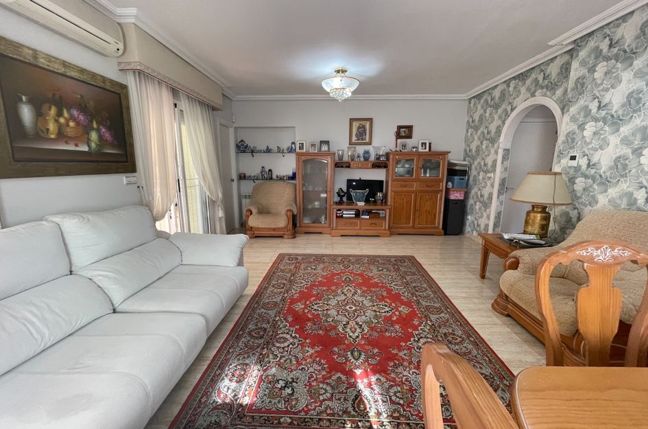 Villa in Guardamar del Segura