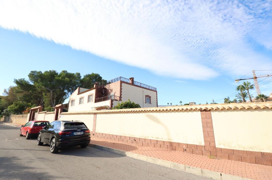 Villa in Torrevieja