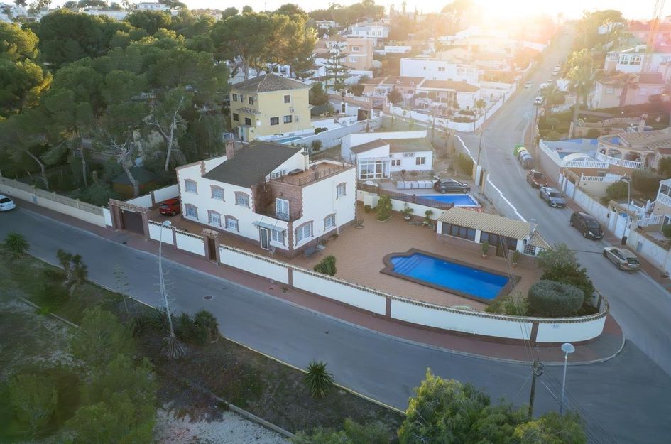 Villa in Torrevieja
