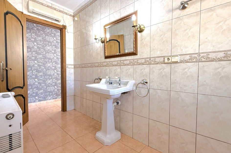 Villa in Torre de la Horadada