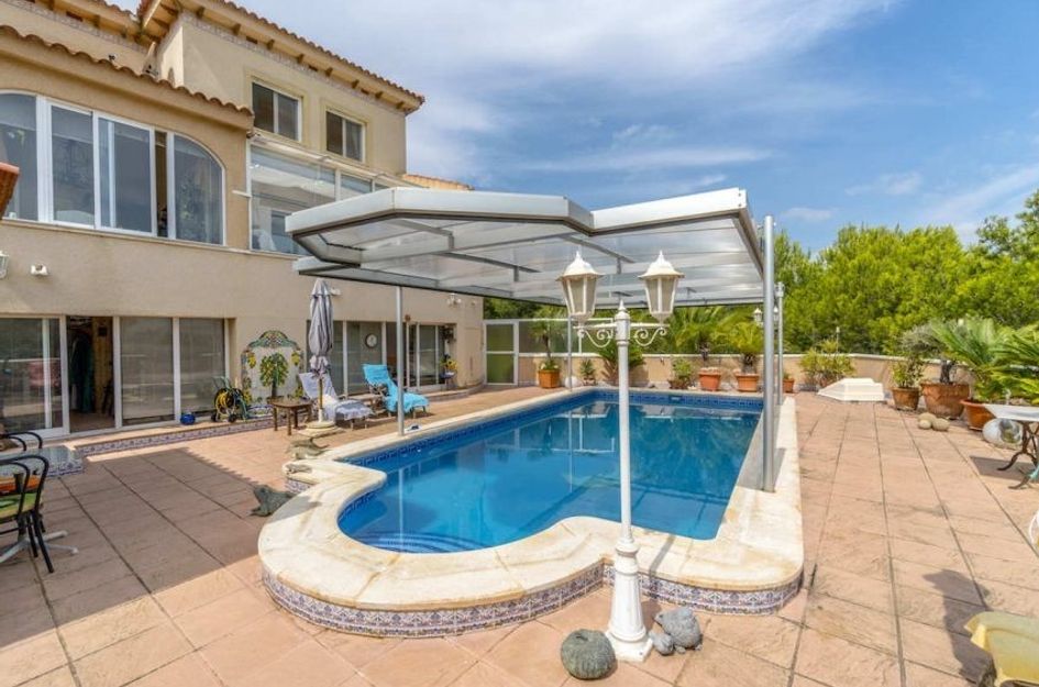 Villa in Pilar de la Horadada