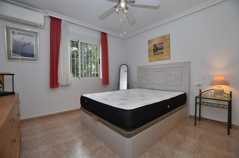 Villa in Castillo de Montemar