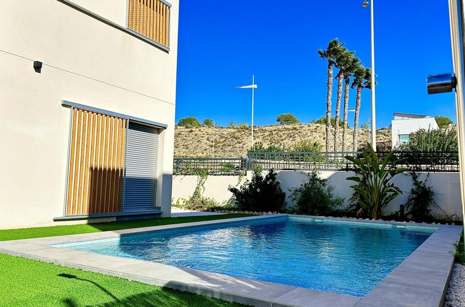 Villa in Castillo de Montemar