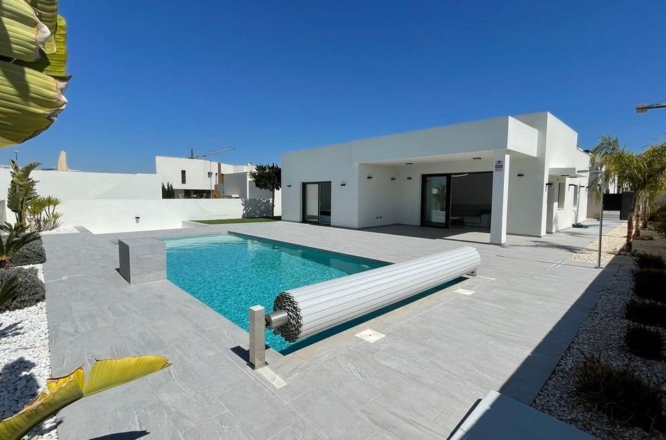 Villa in Rafal