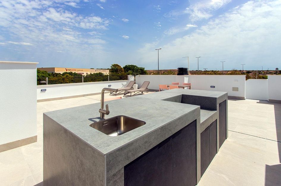 Halfvrijstaand in Sucina