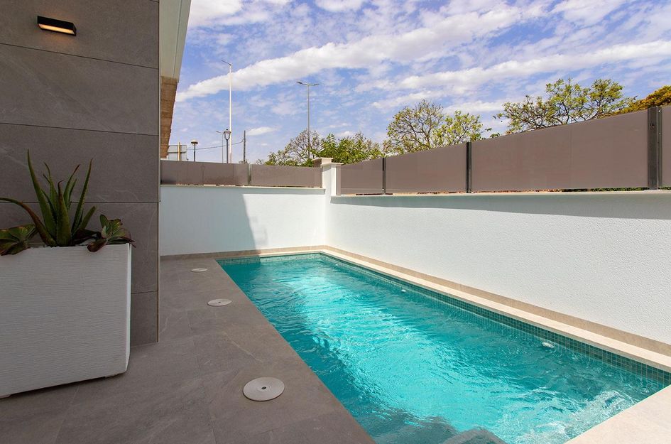 Halfvrijstaand in Sucina