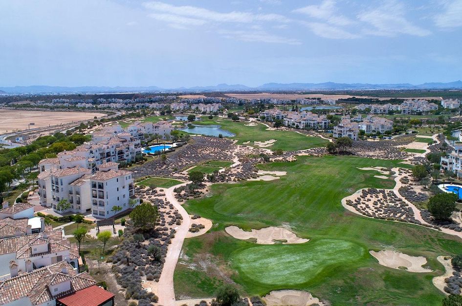 Halfvrijstaand in Sucina