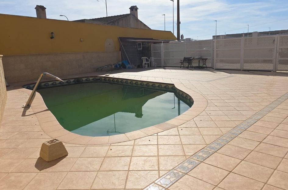 Villa in Mil Palmeras