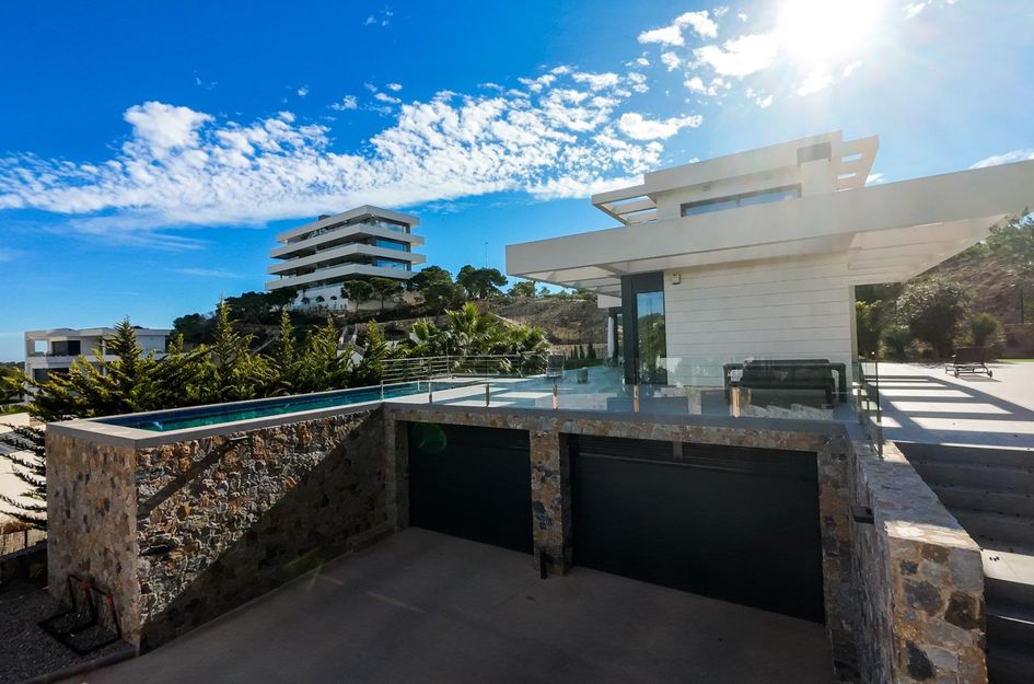 Villa in Desamparados