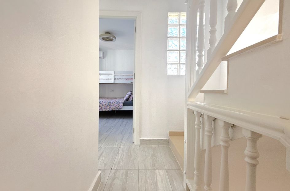 Halfvrijstaand in Desamparados