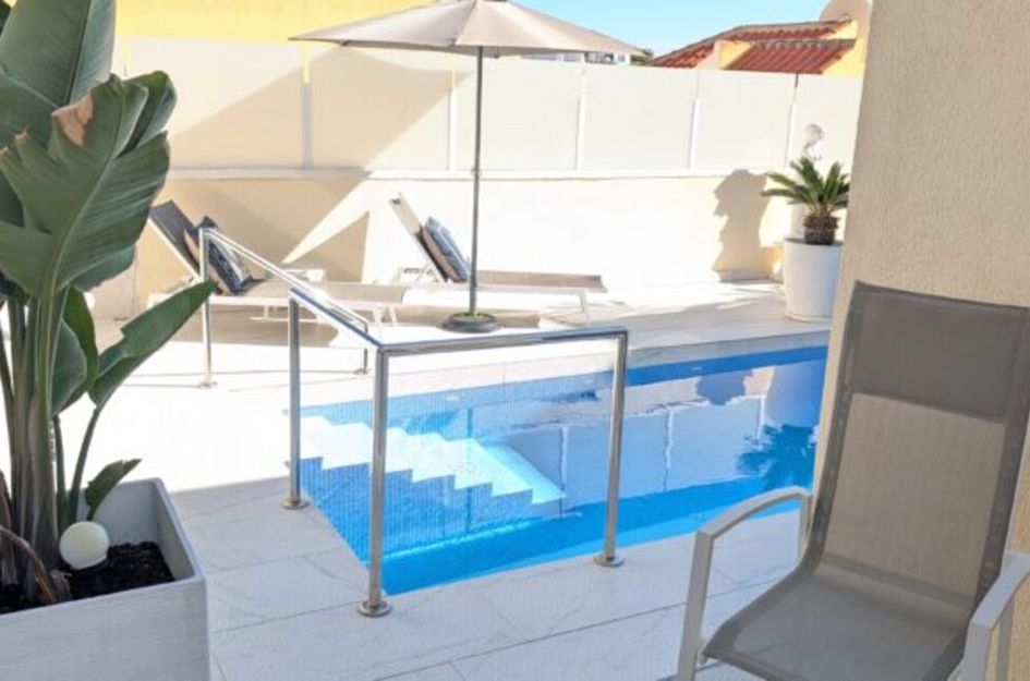 Villa in Res. Las Filipinas