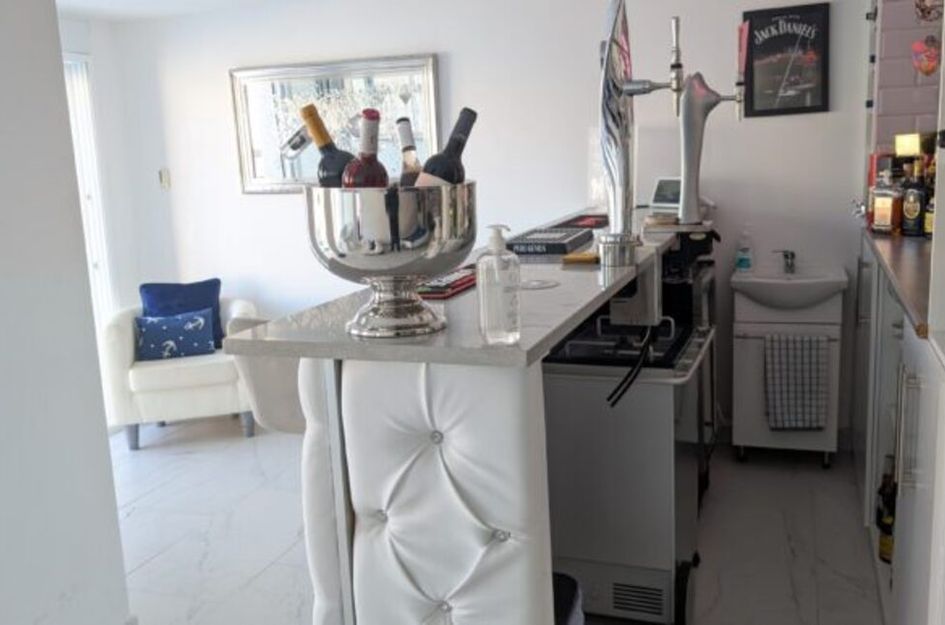 Villa in Res. Las Filipinas