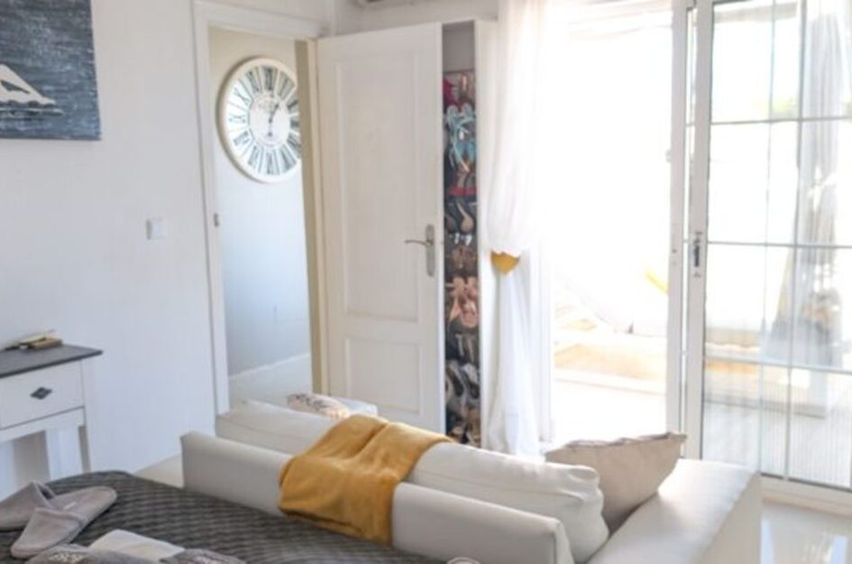 Villa in Res. Las Filipinas