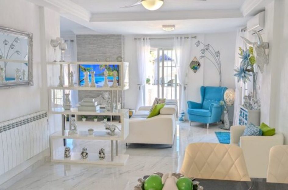 Villa in Res. Las Filipinas