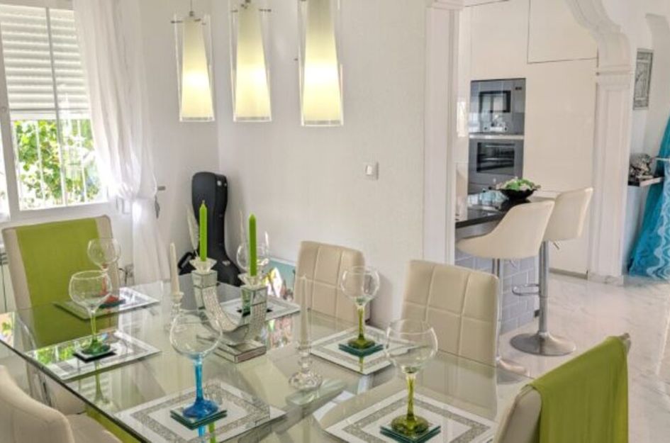 Villa in Res. Las Filipinas