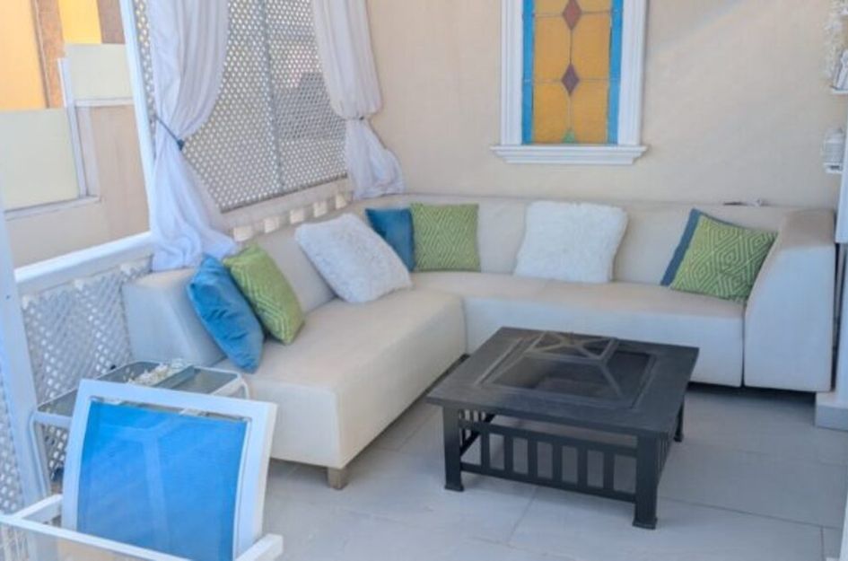 Villa in Res. Las Filipinas